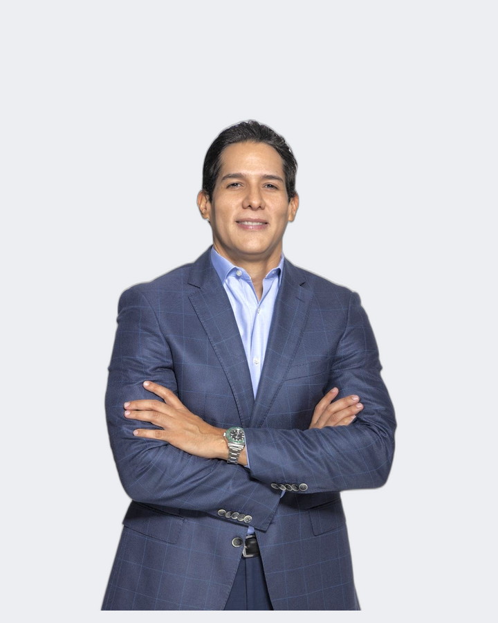 Sr. Omar Victoria Contreras